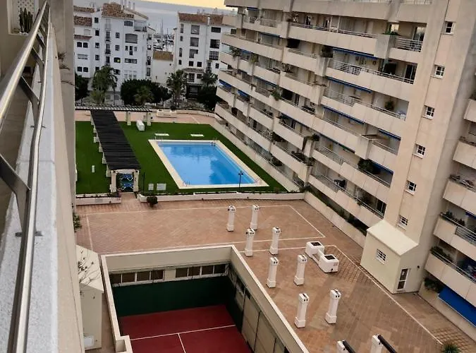 Puerto Banus Moderno